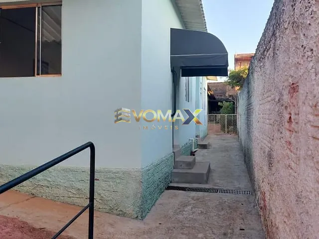 Casa com 240m² 2 quartos e 1 banheiro, à venda, no bairro Centro em Itapetininga