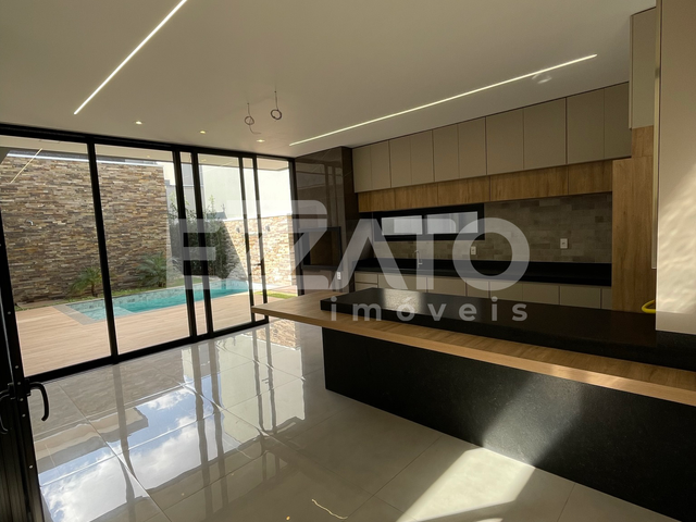 Casa com 339m² 3 quartos e 5 banheiros, à venda, no bairro Porto Madero em Dourados