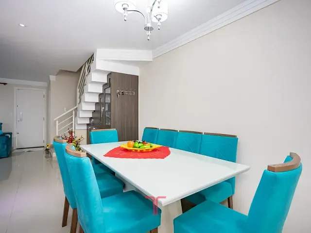 Casa com 134m² 3 quartos e 3 banheiros, à venda, no bairro Uberaba em Curitiba