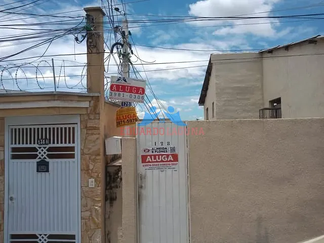 Casa 2 quartos e 1 banheiro, para alugar, no bairro Vila Mirante em São Paulo
