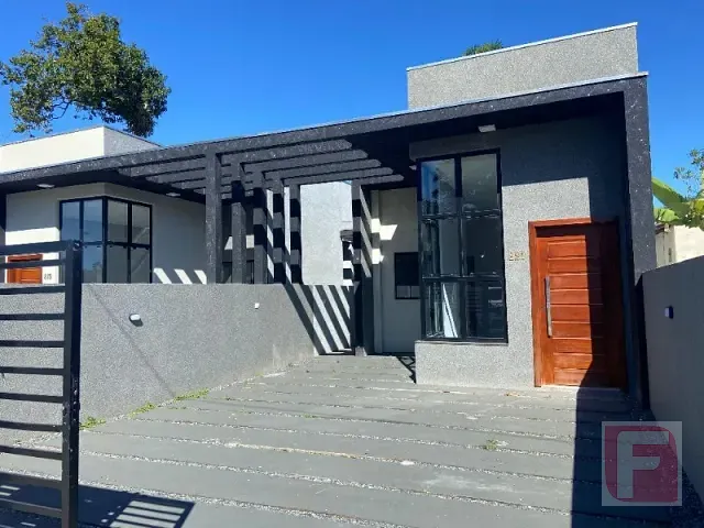 Casa 3 quartos e 1 banheiro, à venda, no bairro Continental em Itapoá