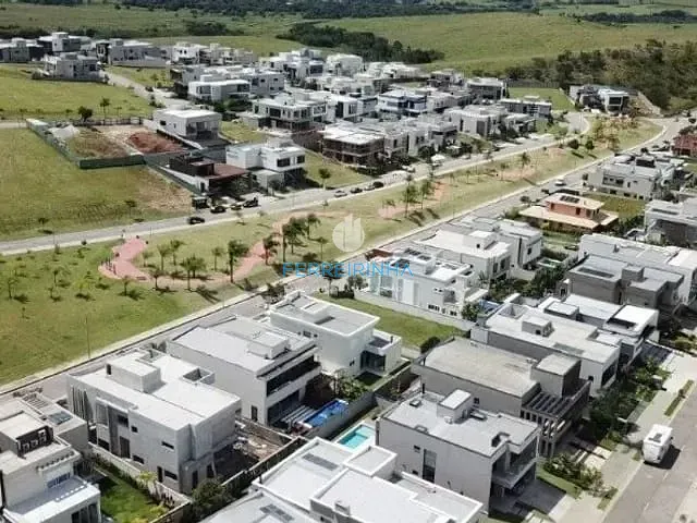 Casa com 554m² 4 quartos e 6 banheiros, à venda, no bairro Condomínio Residencial Alphaville em São José dos Campos