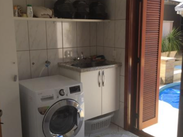 Casa com 311m² 3 quartos e 2 banheiros, à venda, no bairro Santa Cruz em Nova Prata