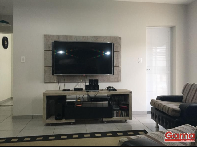 Casa com 311m² 3 quartos e 2 banheiros, à venda, no bairro Santa Cruz em Nova Prata