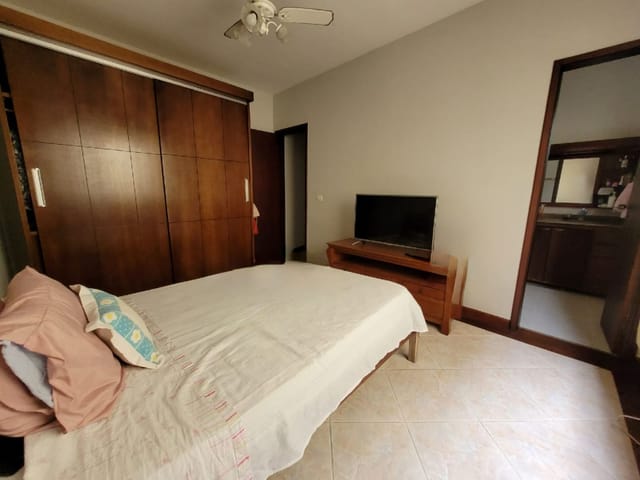 Casa com 360m² 3 quartos e 5 banheiros, à venda, no bairro Itaipu em Niterói
