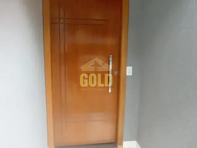 Casa com 125m² 2 quartos e 2 banheiros, à venda, no bairro Tarobá em Londrina