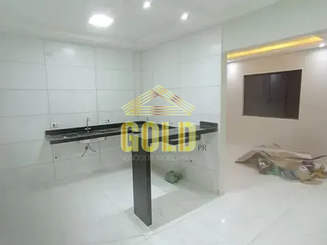 Casa com 125m² 2 quartos e 2 banheiros, à venda, no bairro Tarobá em Londrina