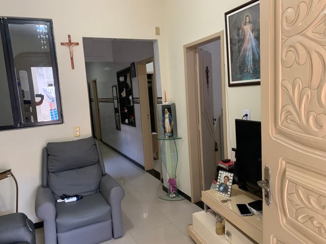 Casa com 180m² 7 quartos e 4 banheiros, à venda, no bairro Bugio em Aracaju