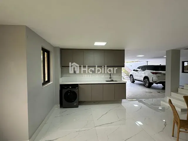 Casa 5 quartos e 7 banheiros, para alugar, no bairro Alphaville II em Salvador