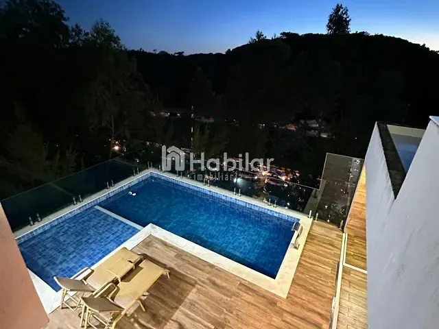 Casa 5 quartos e 7 banheiros, para alugar, no bairro Alphaville II em Salvador