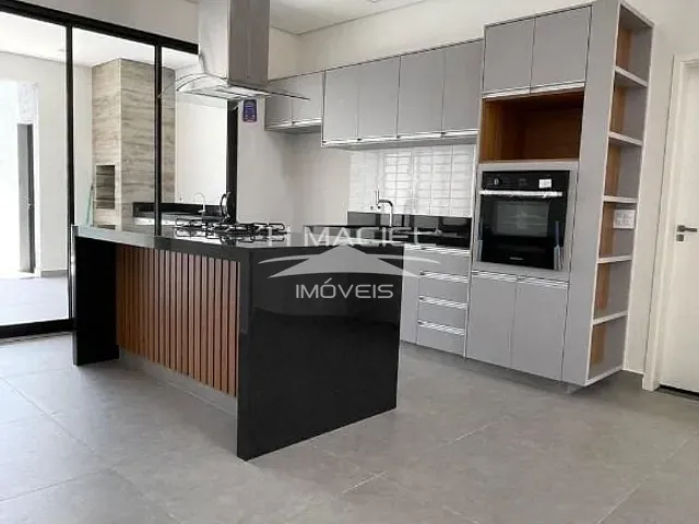 Casa com 300m² 3 quartos e 5 banheiros, à venda, no bairro Jardim Okinawa em Paulínia