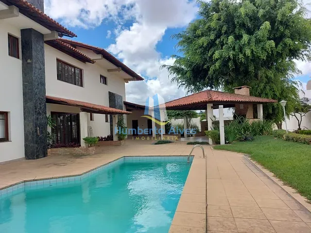 Casa 4 quartos e 7 banheiros, à venda, no bairro Recreio em Vitória da Conquista