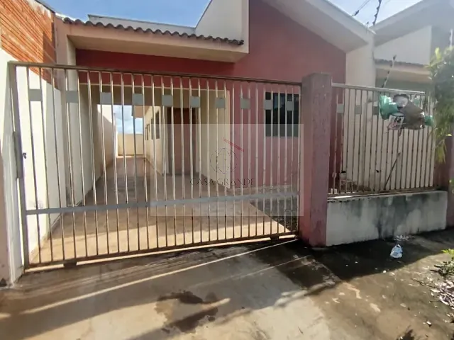 Casa 3 quartos e 1 banheiro, para alugar, no bairro Jardim Catuaí II em Rolândia