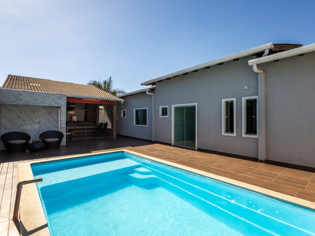 Casa com 400m² 4 quartos e 5 banheiros, à venda, no bairro Setor Habitacional Vicente Pires em Brasília