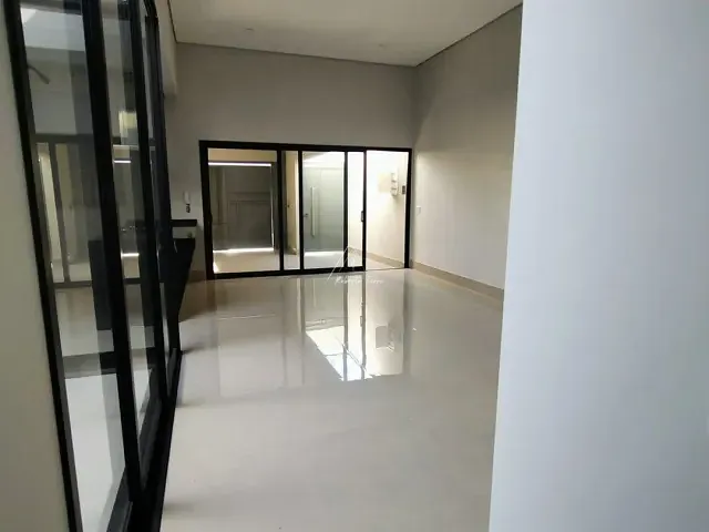 Casa 3 quartos e 2 banheiros, à venda, no bairro Condomínio Villa Verde Bragança em Bragança Paulista
