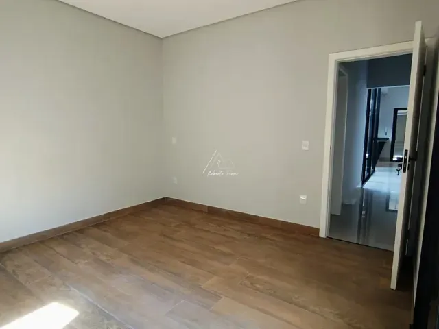 Casa 3 quartos e 2 banheiros, à venda, no bairro Condomínio Villa Verde Bragança em Bragança Paulista