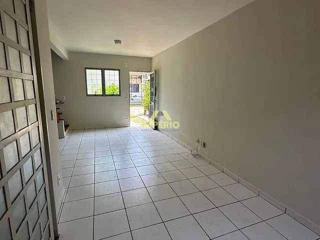 Casa com 70m² 2 quartos e 1 banheiro, à venda, no bairro Jardim Planalto em Salto