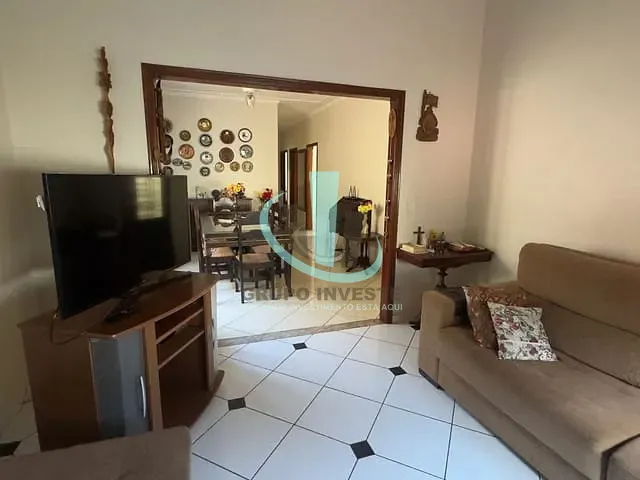 Casa com 270m² 3 quartos e 2 banheiros, à venda, no bairro RESIDENCIAL CAMBUY em ARARAQUARA