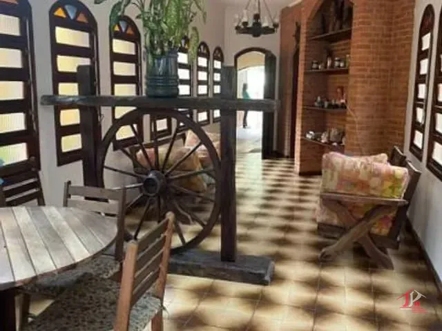 Casa 3 quartos e 2 banheiros, à venda, no bairro Praia dos Sonhos em Itanhaém