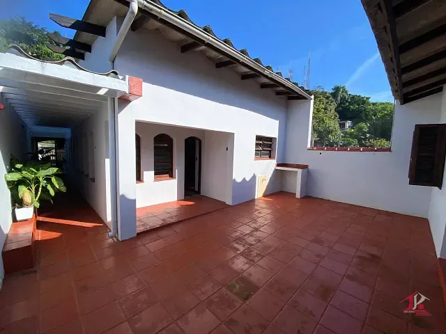 Casa 3 quartos e 2 banheiros, à venda, no bairro Praia dos Sonhos em Itanhaém