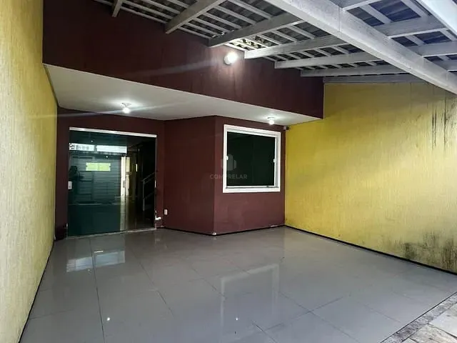 Casa 4 quartos e 3 banheiros, à venda, no bairro Rodolfo Teófilo em Fortaleza