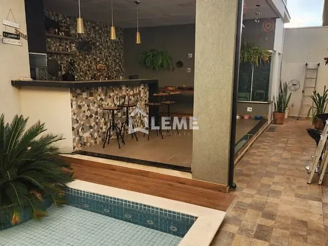 Casa 3 quartos e 2 banheiros, à venda, no bairro Jardim Alvorada em Mococa