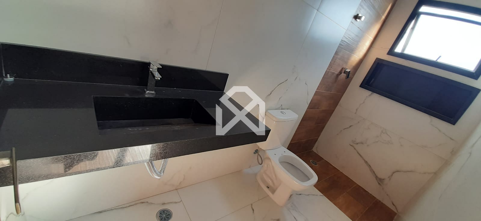Casa à venda com 3 quartos, 270m² - Foto 7