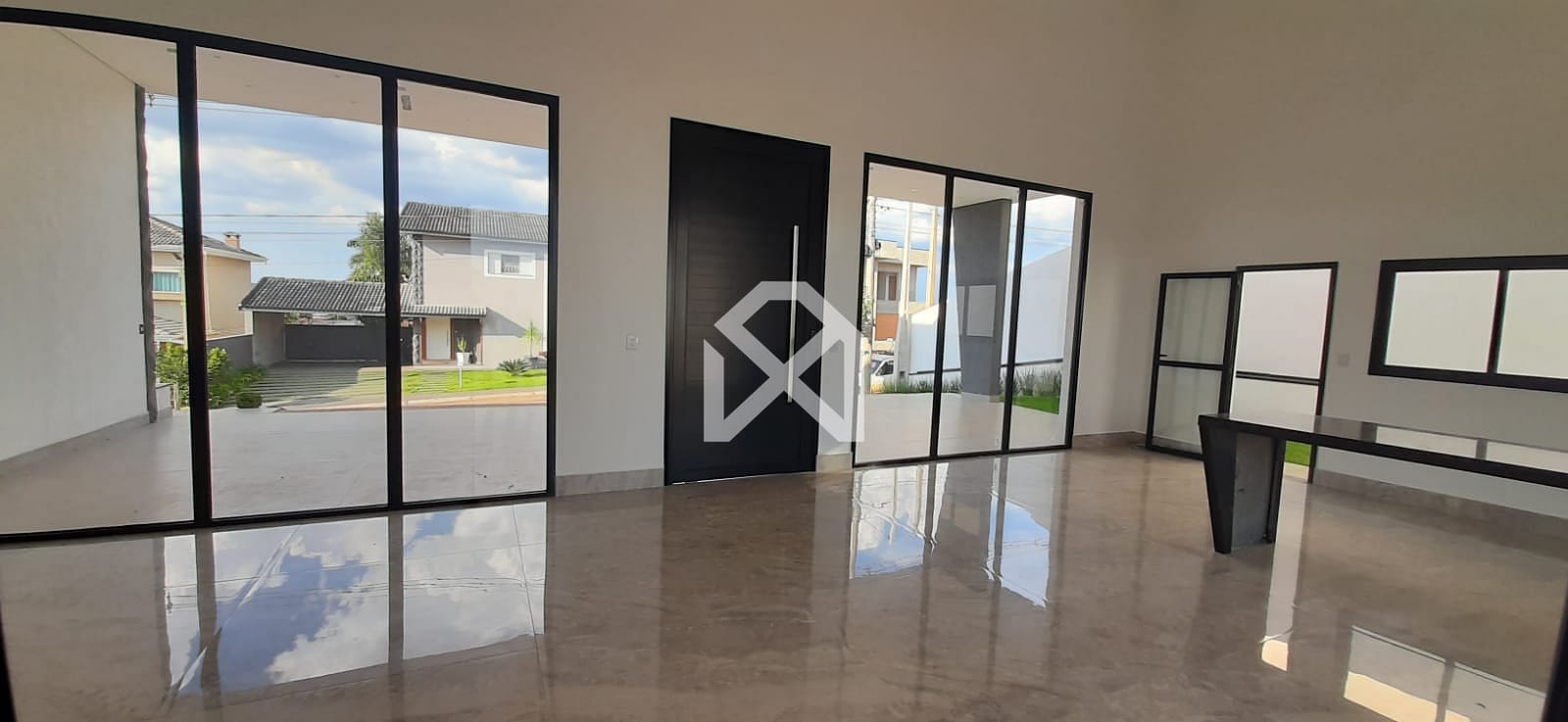 Casa à venda com 3 quartos, 270m² - Foto 11