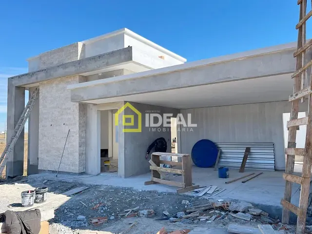 Casa 3 quartos e 1 banheiro, à venda, no bairro São Cristóvão em Concórdia