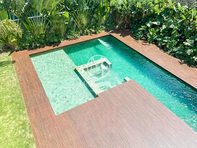 Casa com 844m² 5 quartos e 6 banheiros, à venda, no bairro Barra da Tijuca em Rio de Janeiro