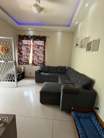 Casa com 369m² 2 quartos e 1 banheiro, à venda, no bairro Inhaúma em Rio de Janeiro