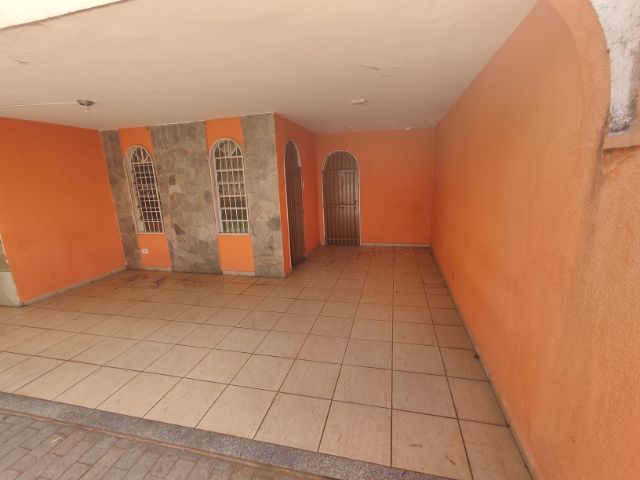 Casa 3 quartos e 3 banheiros, à venda ou para alugar, no bairro Centro em Fernandópolis