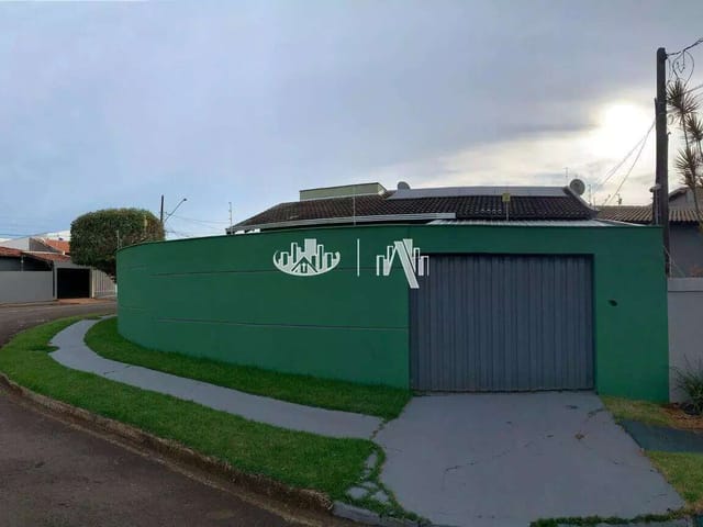 Casa com 200m² 3 quartos e 2 banheiros, à venda, no bairro Centro em Londrina