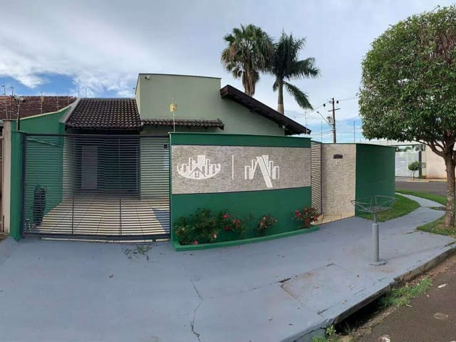 Casa com 200m² 3 quartos e 2 banheiros, à venda, no bairro Centro em Londrina