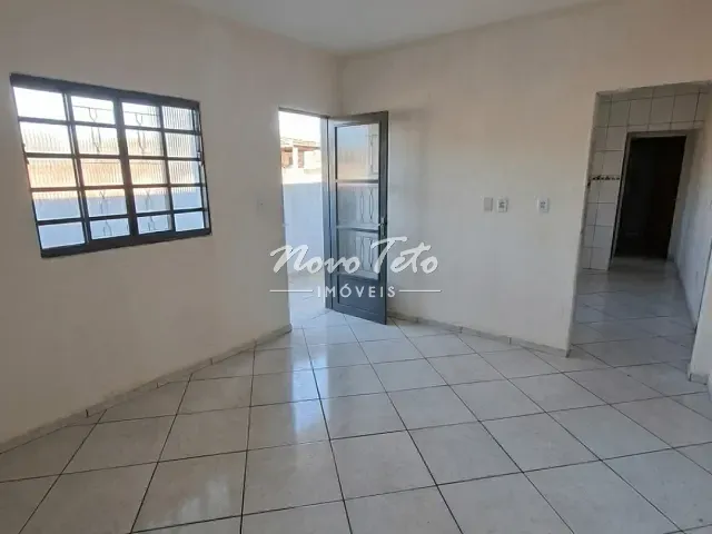 Casa 2 quartos e 1 banheiro, para alugar, no bairro Jardim Pararangaba em São José dos Campos