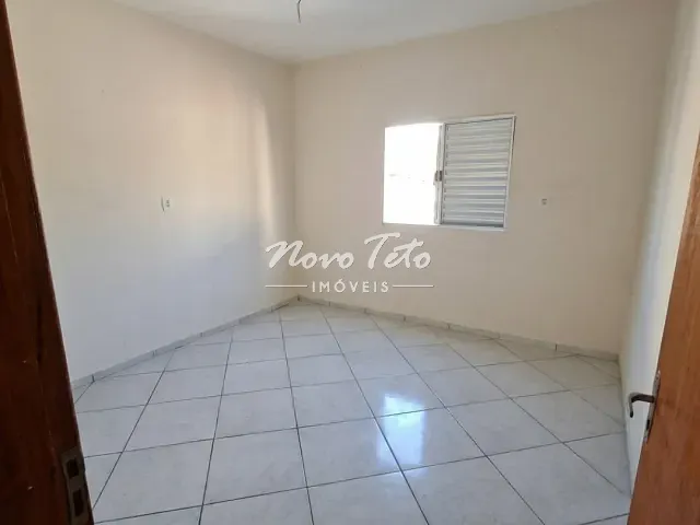 Casa 2 quartos e 1 banheiro, para alugar, no bairro Jardim Pararangaba em São José dos Campos