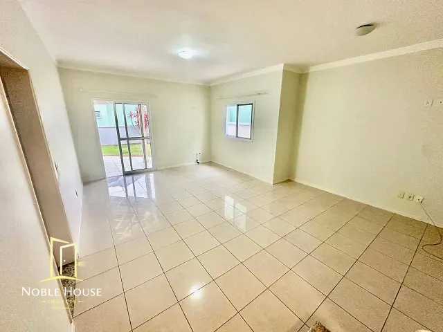 Casa 3 quartos e 4 banheiros, à venda ou para alugar, no bairro Bosque em Vinhedo