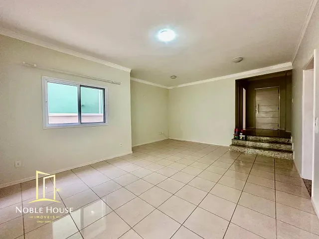 Casa 3 quartos e 4 banheiros, à venda ou para alugar, no bairro Bosque em Vinhedo