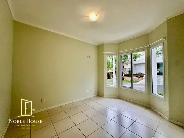 Casa 3 quartos e 4 banheiros, à venda ou para alugar, no bairro Bosque em Vinhedo