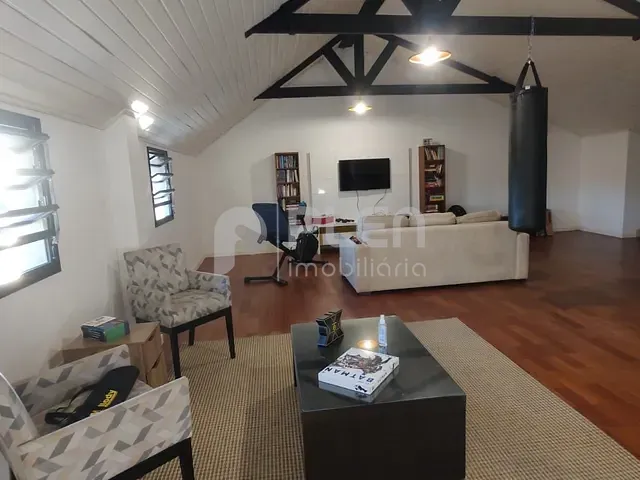 Casa com 851m² 4 quartos e 6 banheiros, à venda, no bairro Roseira em Mairiporã