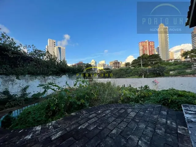 Casa com 582m², à venda, no bairro Caminho das Árvores em Salvador