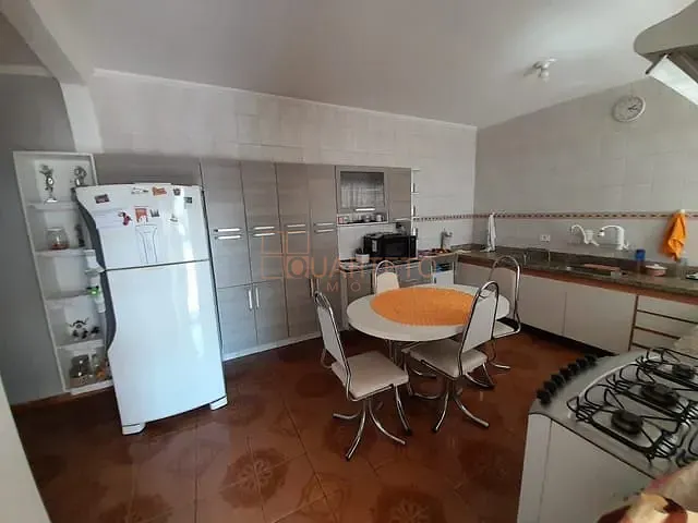Casa com 250m² 4 quartos e 2 banheiros, à venda, no bairro Jardim Santa Maria em São Paulo