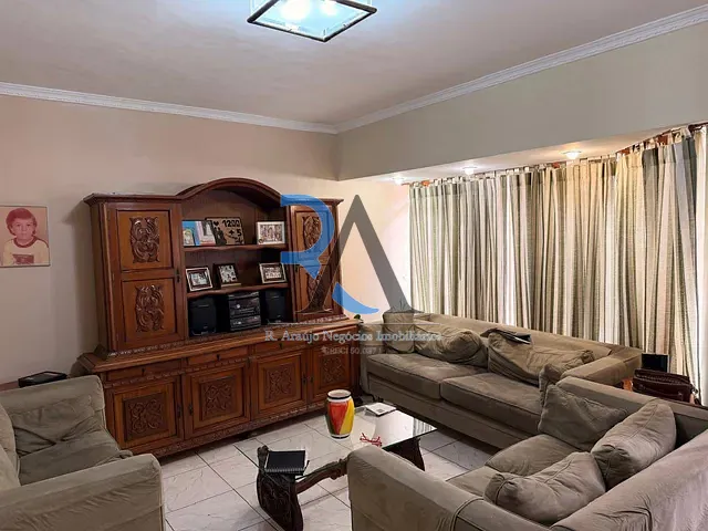 Casa com 300m² 3 quartos e 4 banheiros, para alugar, no bairro Vila Prudente em São Paulo
