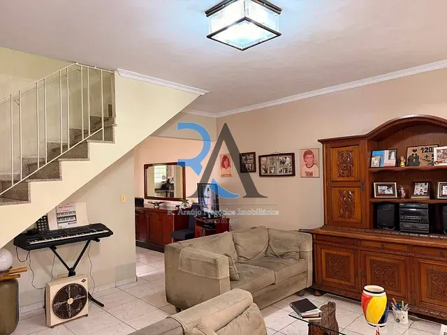 Casa com 300m² 3 quartos e 4 banheiros, para alugar, no bairro Vila Prudente em São Paulo