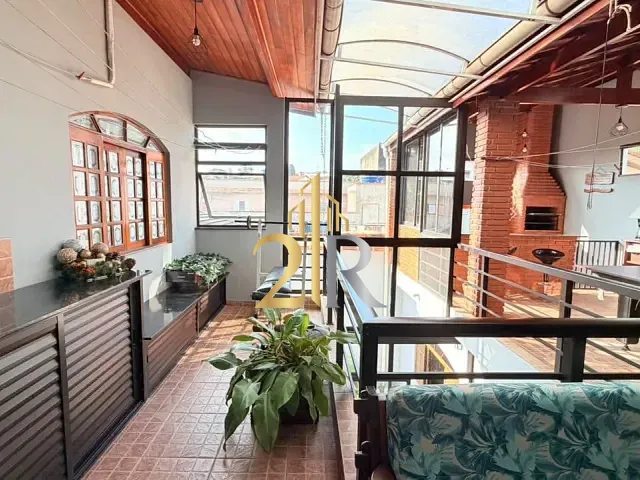 Sobrado com 200m² 3 quartos e 4 banheiros, à venda, no bairro Cidade Dutra em São Paulo