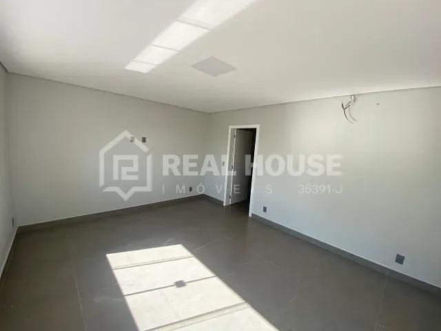 Casa com 300m² 4 quartos e 4 banheiros, à venda, no bairro Jardim América em Sorocaba