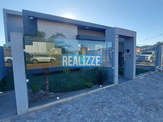 Casa com 300m² 3 quartos e 2 banheiros, à venda, no bairro Vívere em Marau