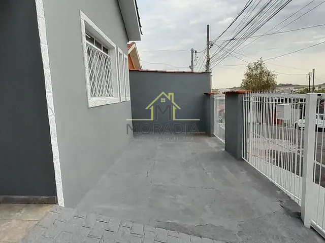 Casa com 250m² 3 quartos e 2 banheiros, à venda, no bairro Jardim Orminda I em Guaxupé