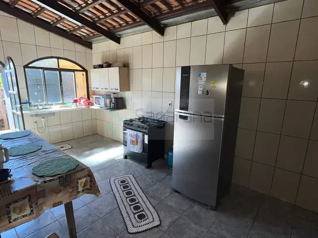 Casa 4 quartos e 2 banheiros, à venda, no bairro Santo Antônio em Patrocínio