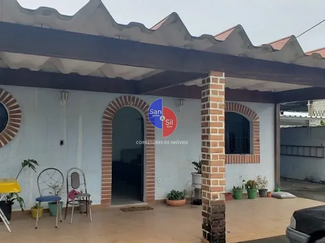 Casa com 250m² 3 quartos e 2 banheiros, à venda, no bairro Cidade Jardim Guapimirim em Guapimirim